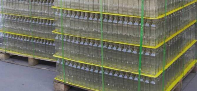 Folhas divisórias plásticas usadas por indústrias de bebidas para o transporte das garrafas