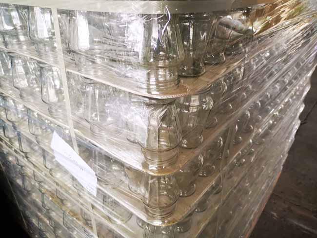 Almofadas plásticas amigáveis da camada de Eco em páletes para o transporte das garrafas de vidro