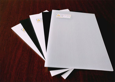 Folhas de proteção de superfície de flauta de núcleo para canteiro de obras 2400 mm x 1200 mm x 2,5 mm
